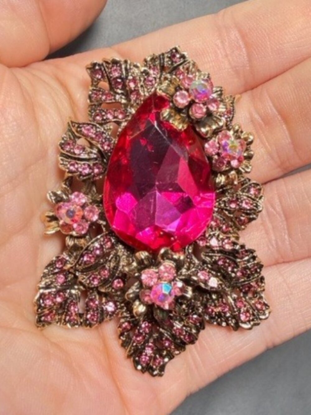 Pink Rhinestone Brooch Pendant Teardrop Crystal Floral Cluster Gold Tone